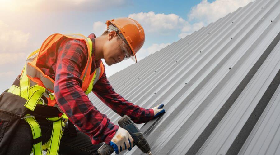 Professional Flat Roofing Installation in Danforth, IL